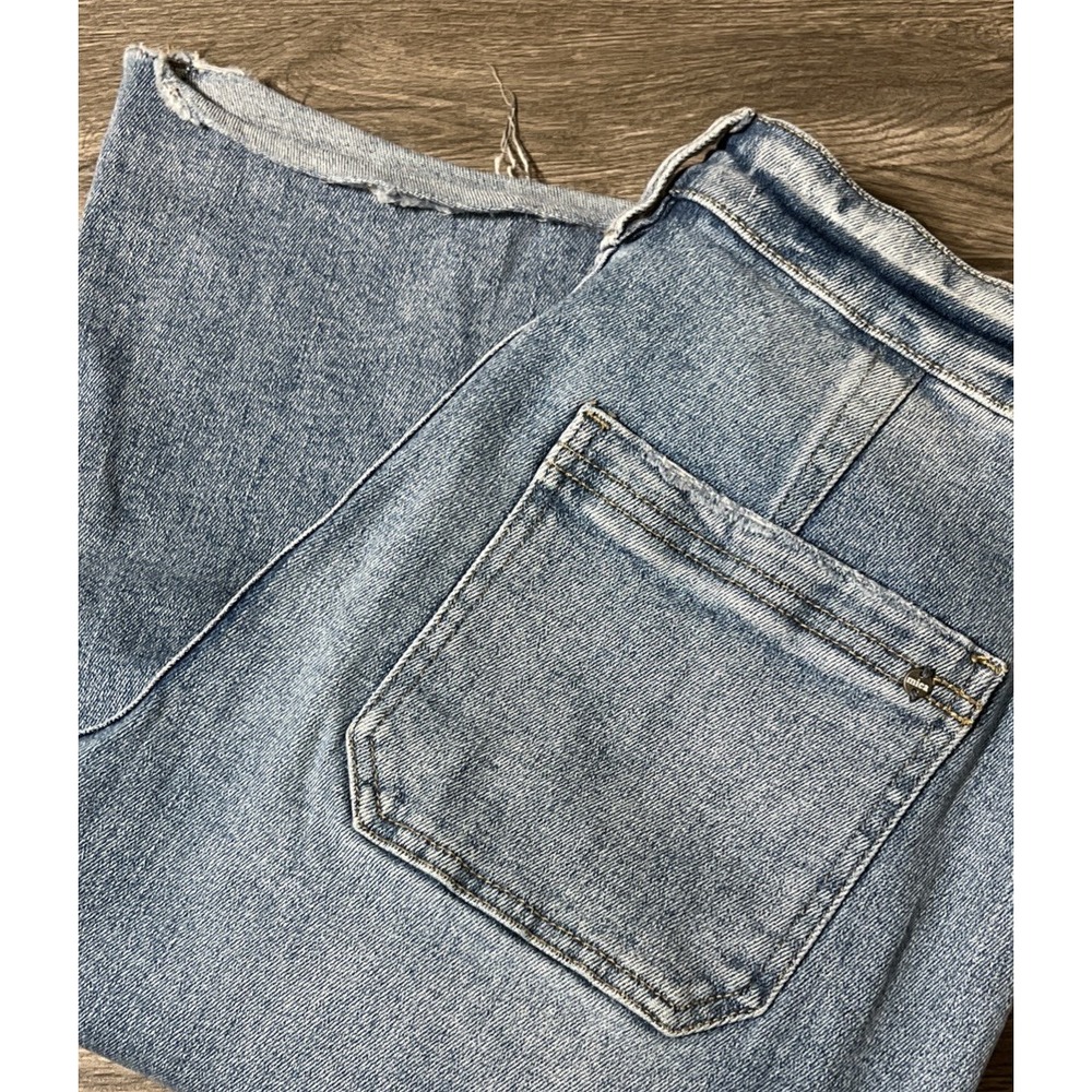 Mica Denim High Waisted Wide Leg Raw Hem Light Wash Jeans SZ 27 (28x26.5)